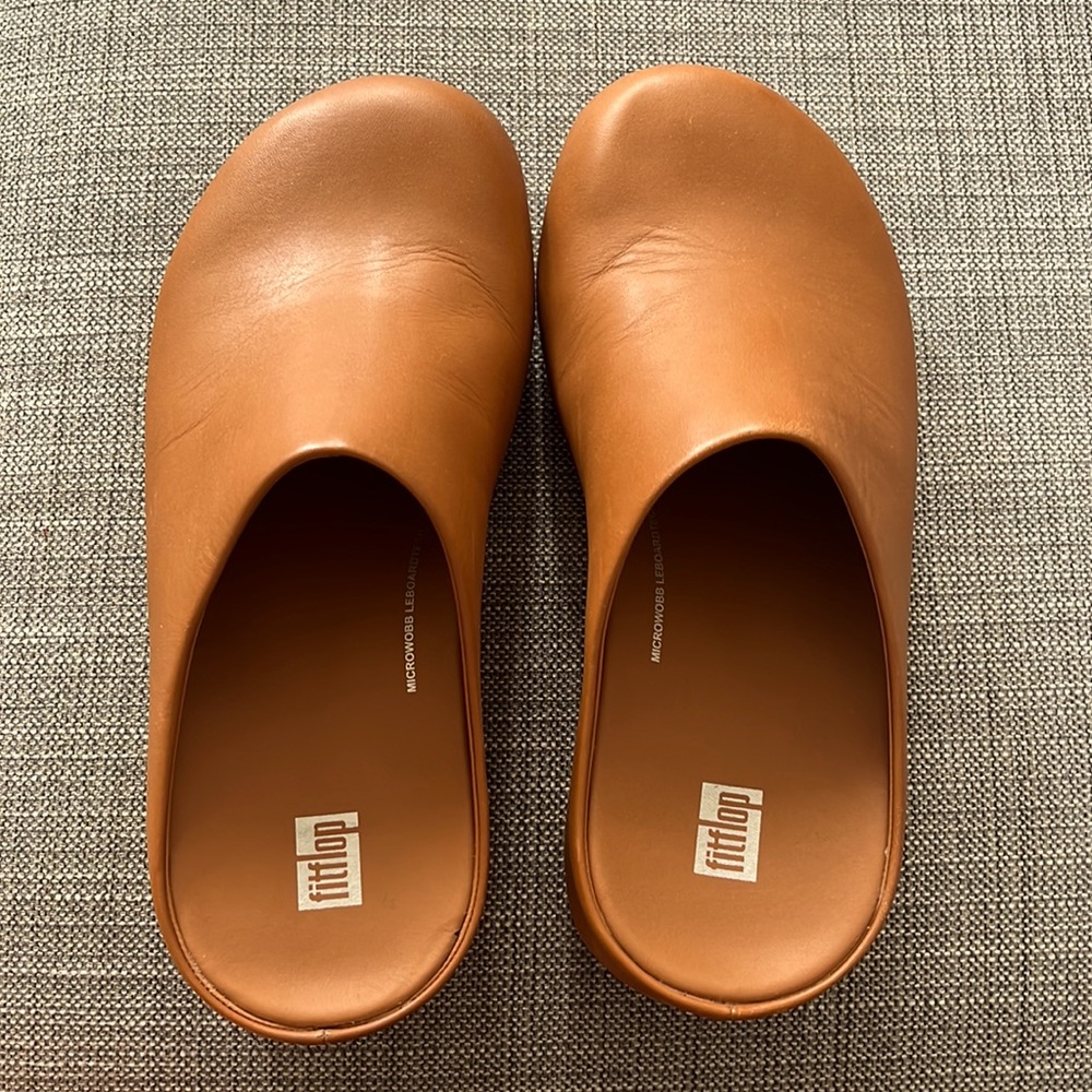 FitFlop Shuv Light Tan Clog